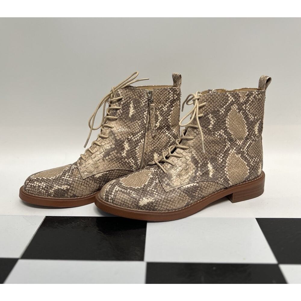 Sam Edelman Combat Boots Tan Snake Print Python Embossed Leather Sz 9 Edgy Punk